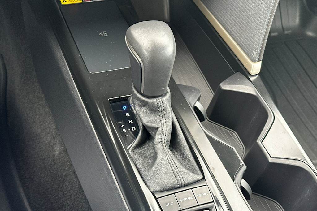 Thumbnail: 2025 Toyota Camry - 13