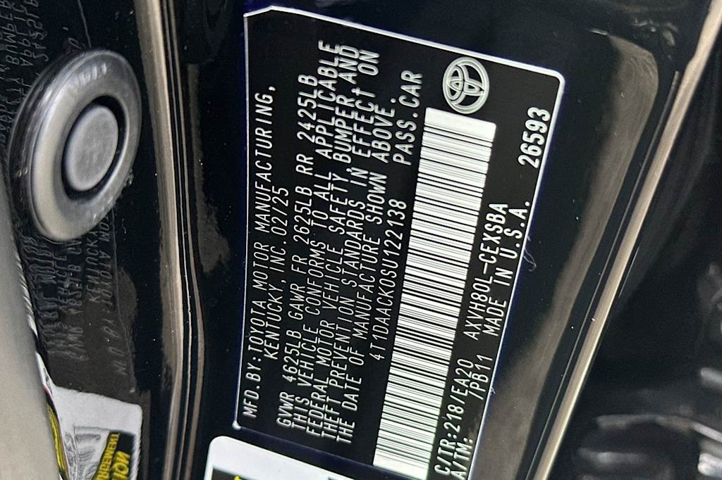 Thumbnail: 2025 Toyota Camry - 15