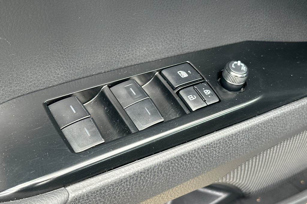 Thumbnail: 2025 Toyota Camry - 20