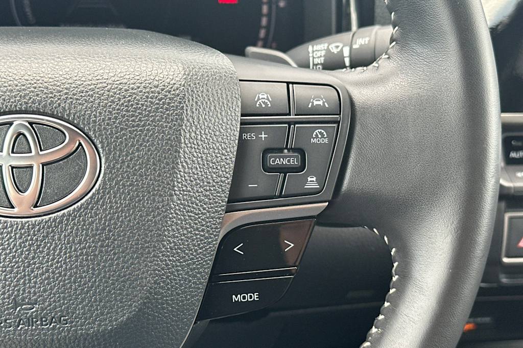 Thumbnail: 2025 Toyota Camry - 29