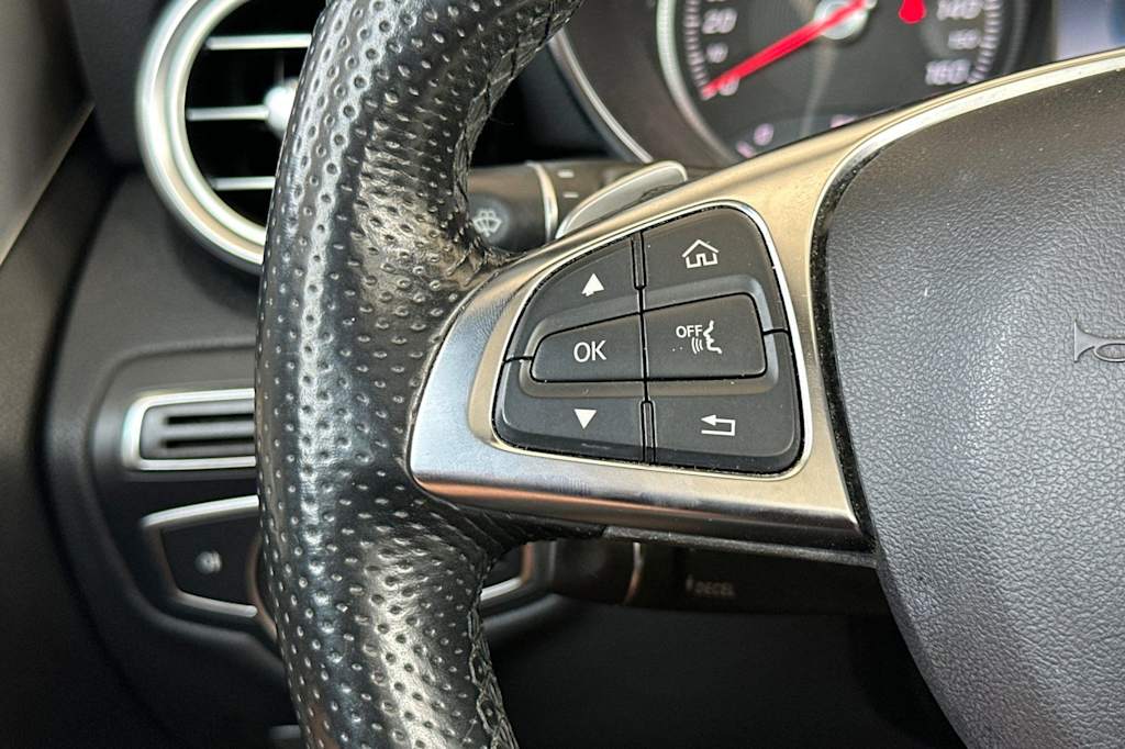 Thumbnail: 2018 Mercedes-Benz C-Class - 28