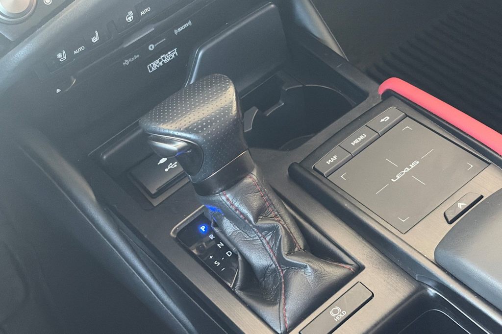 Thumbnail: 2022 Lexus ES - 12