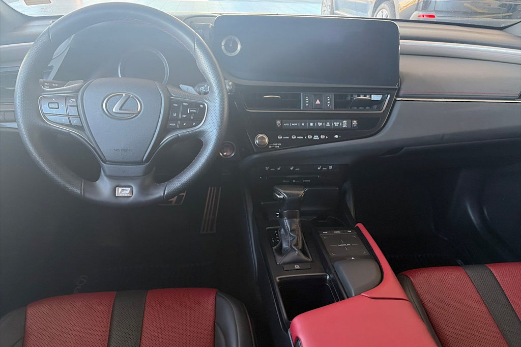 Thumbnail: 2022 Lexus ES - 2