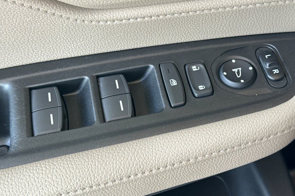 Thumbnail: 2022 Honda Odyssey - 20