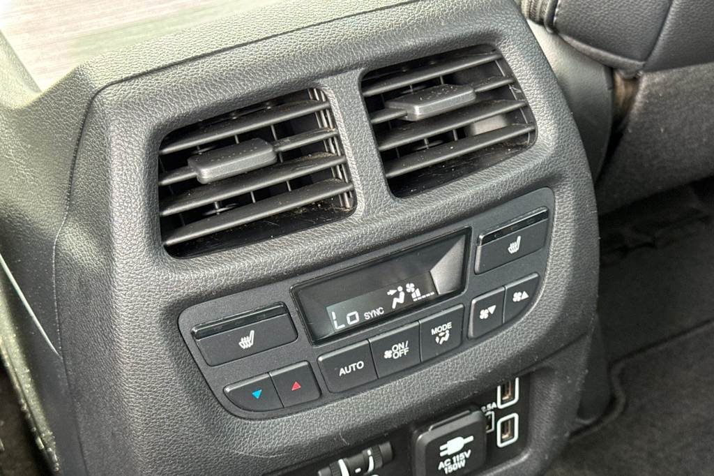 Thumbnail: 2019 Honda Pilot - 21