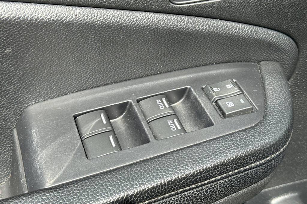 Thumbnail: 2019 Honda Pilot - 20