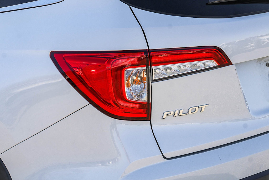 Thumbnail: 2020 Honda Pilot - 21