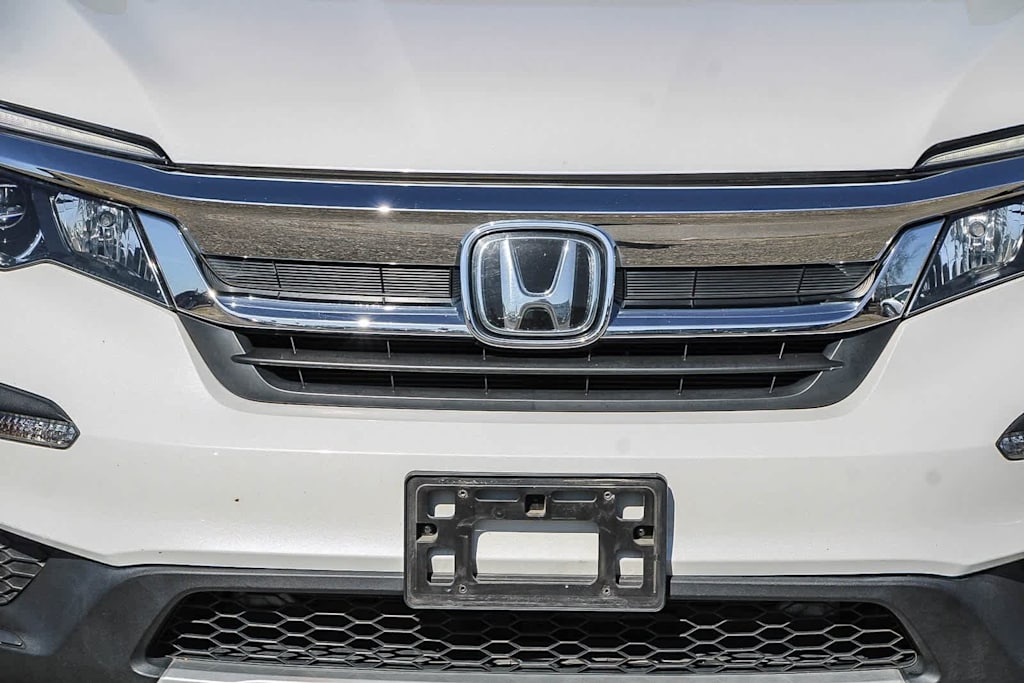 Thumbnail: 2020 Honda Pilot - 18