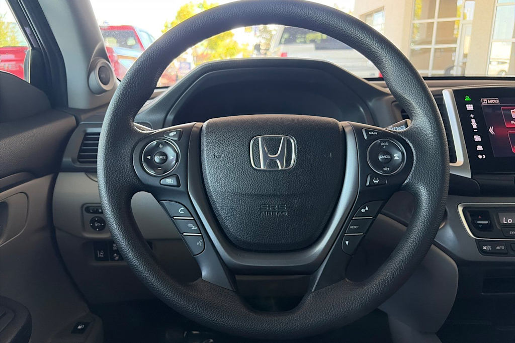 Thumbnail: 2016 Honda Pilot - 12