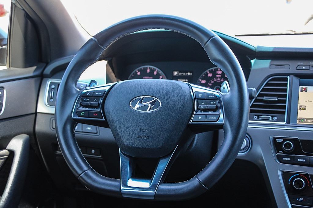 Thumbnail: 2017 Hyundai Sonata - 12