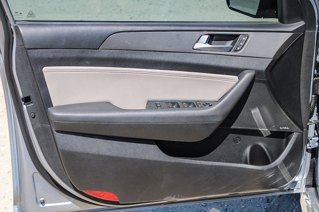 Thumbnail: 2017 Hyundai Sonata - 23