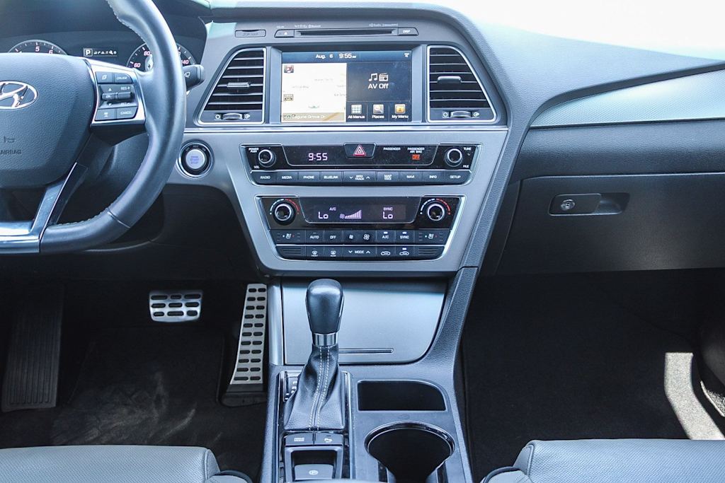 Thumbnail: 2017 Hyundai Sonata - 8