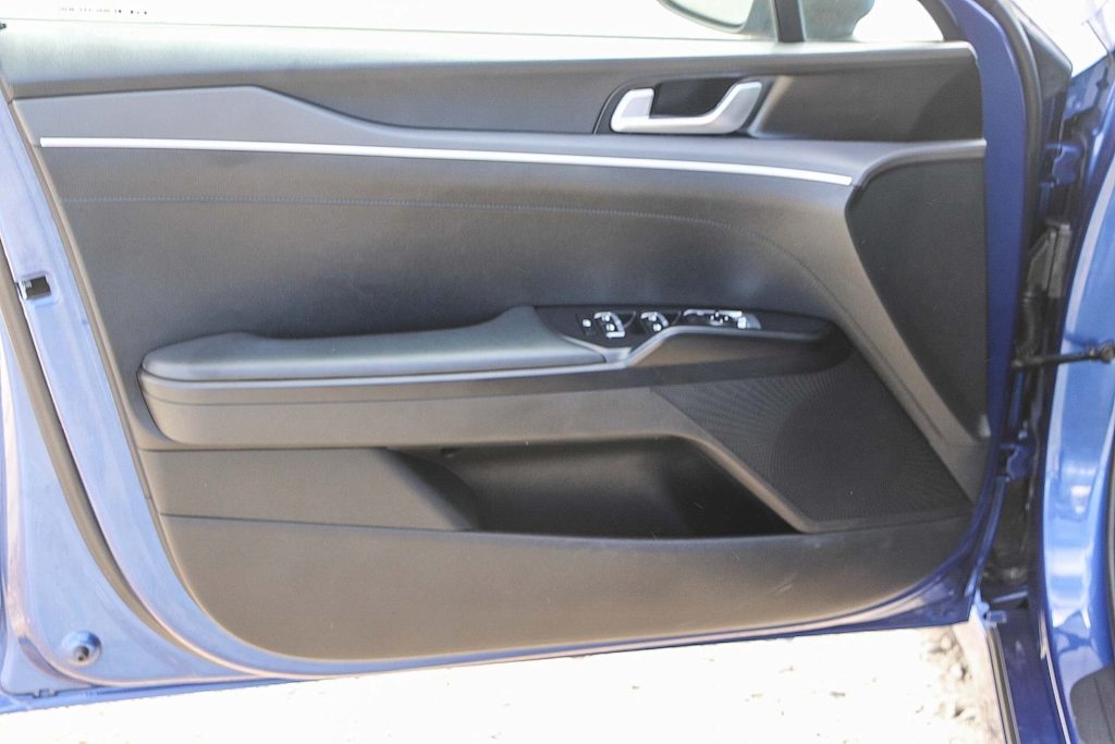 Thumbnail: 2022 Kia K5 - 24