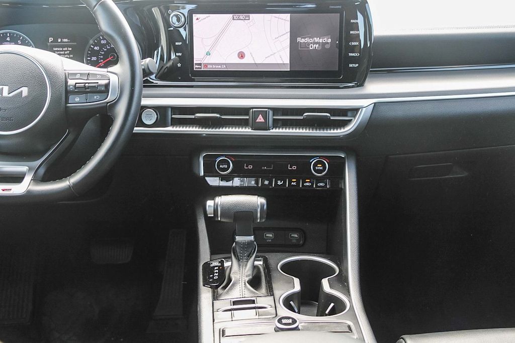 Thumbnail: 2022 Kia K5 - 8