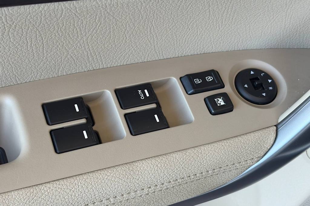Thumbnail: 2015 Kia Sorento - 22