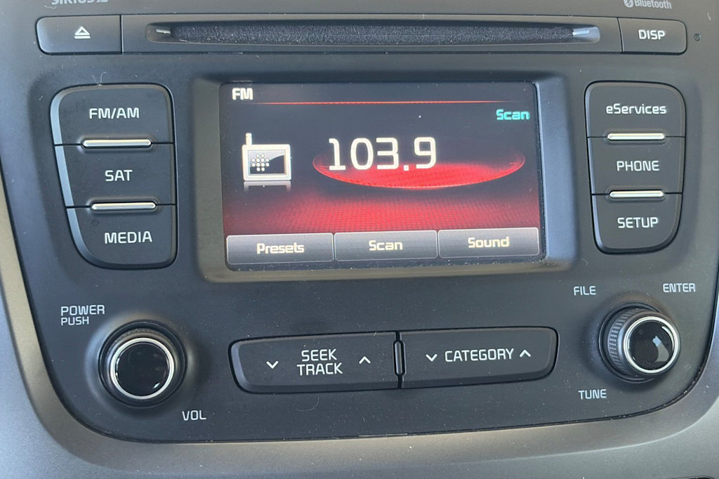 Thumbnail: 2015 Kia Sorento - 13