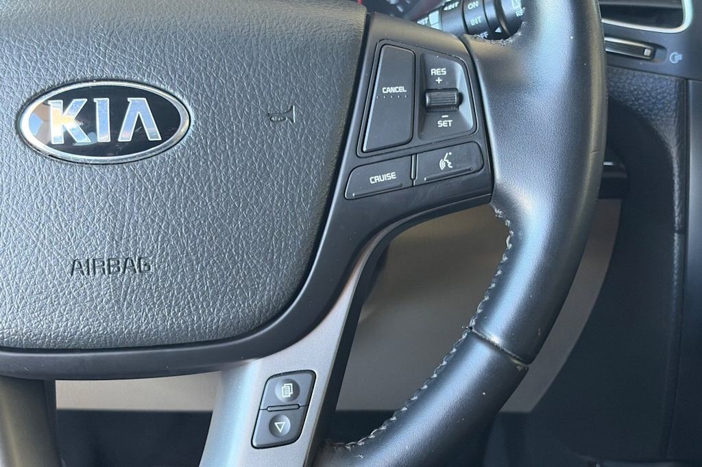 Thumbnail: 2015 Kia Sorento - 29
