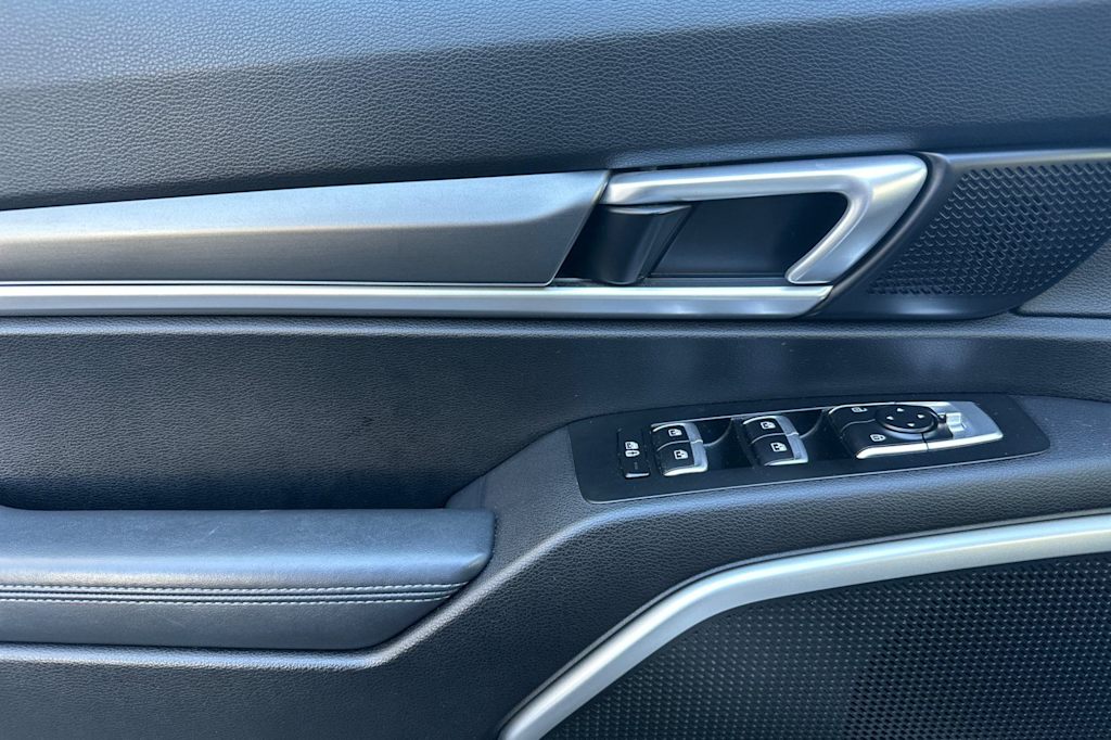 Thumbnail: 2020 Kia Telluride - 20