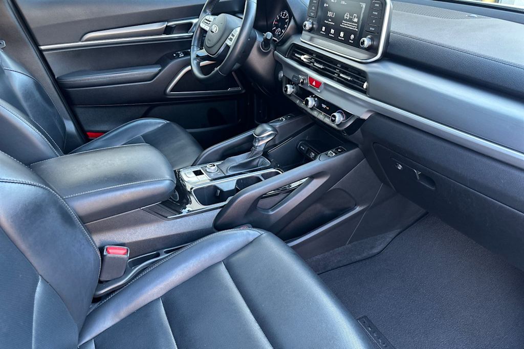 Thumbnail: 2020 Kia Telluride - 11