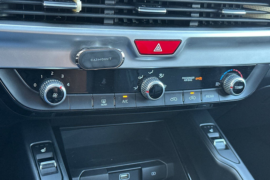 Thumbnail: 2020 Kia Telluride - 27