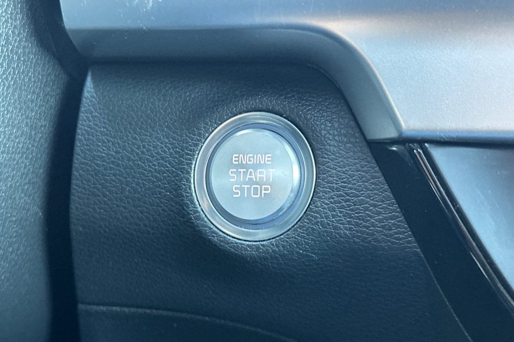 Thumbnail: 2020 Kia Telluride - 28