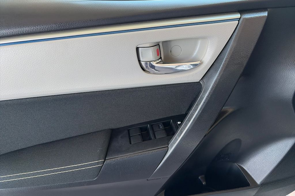 Thumbnail: 2016 Toyota Corolla - 20