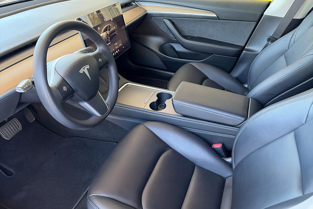 Thumbnail: 2023 Tesla Model 3 - 9