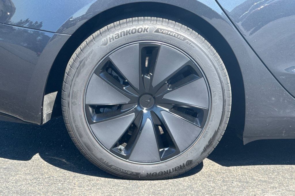 Thumbnail: 2024 Tesla Model 3 - 8