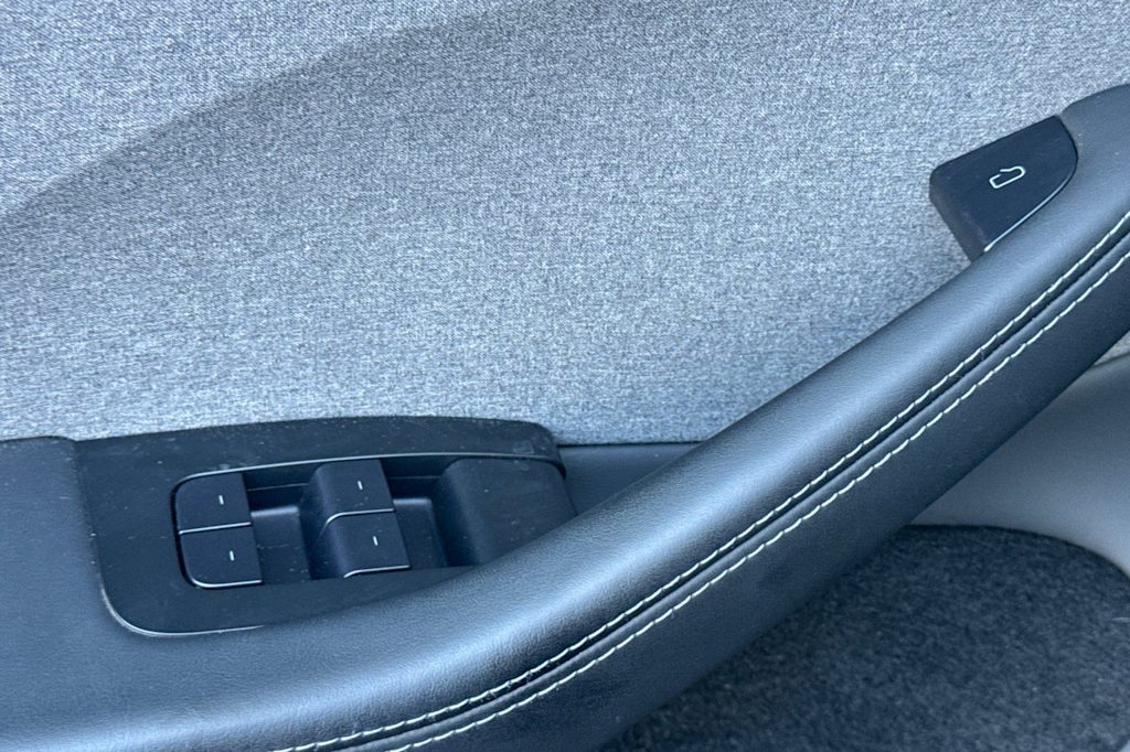 Thumbnail: 2024 Tesla Model 3 - 20
