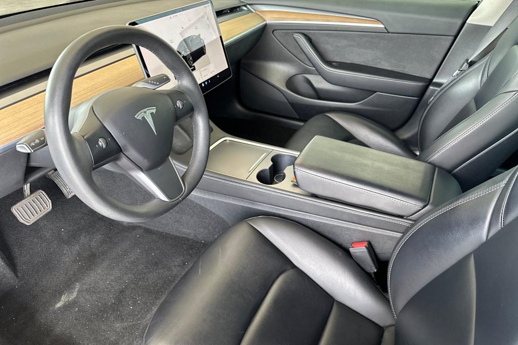 Thumbnail: 2022 Tesla Model 3 - 10