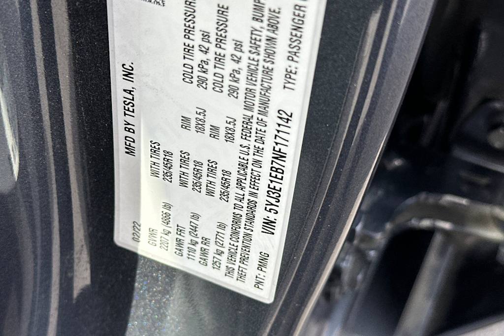 Thumbnail: 2022 Tesla Model 3 - 14