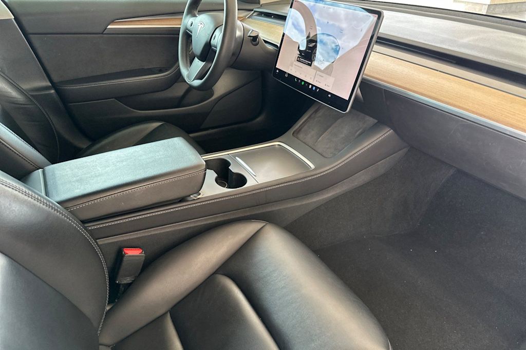 Thumbnail: 2022 Tesla Model 3 - 12