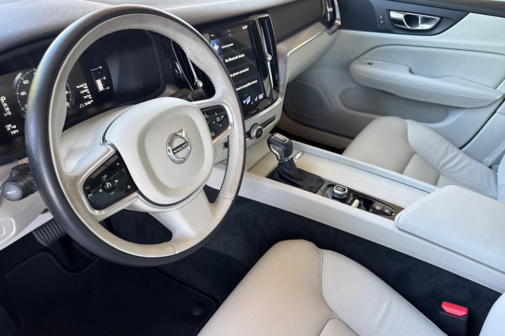 Thumbnail: 2019 Volvo S60 - 8