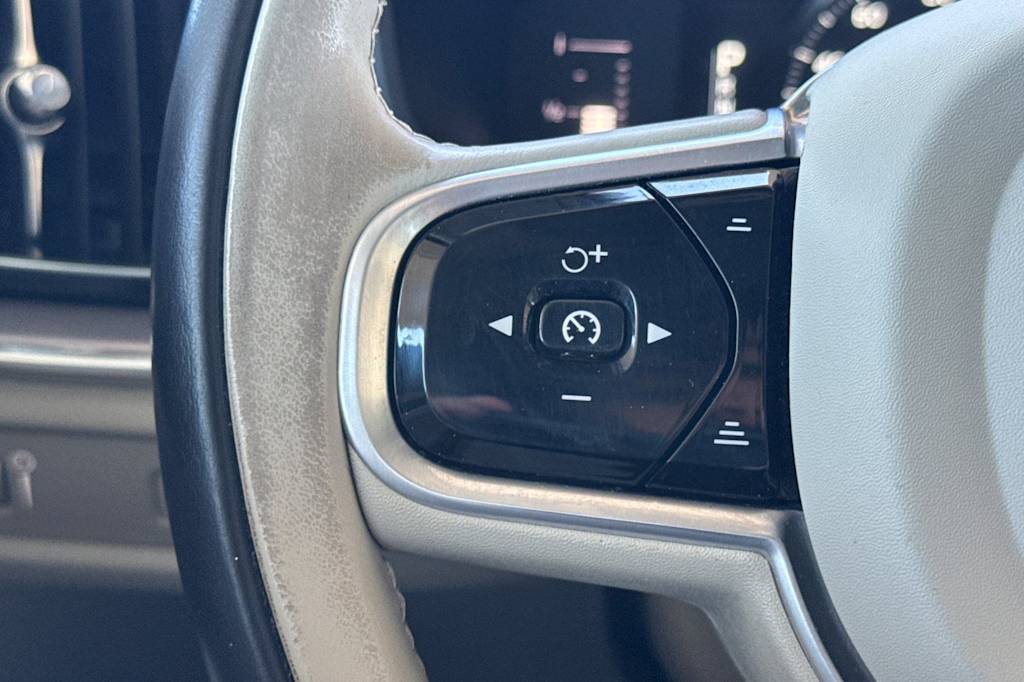 Thumbnail: 2019 Volvo S60 - 29