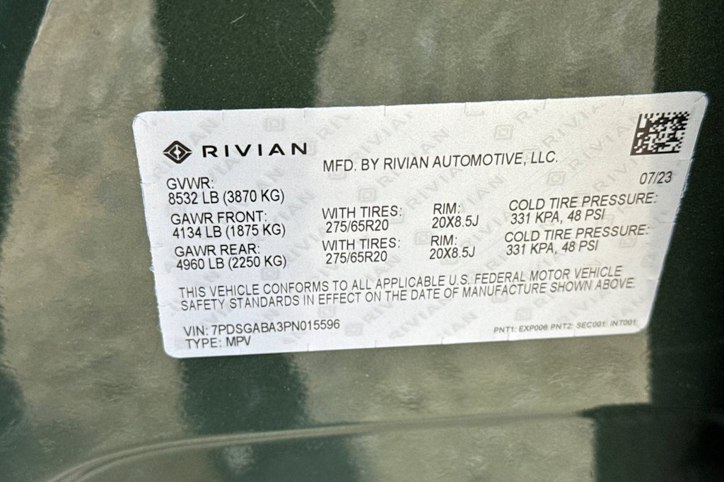 Thumbnail: 2023 Rivian R1S - 29