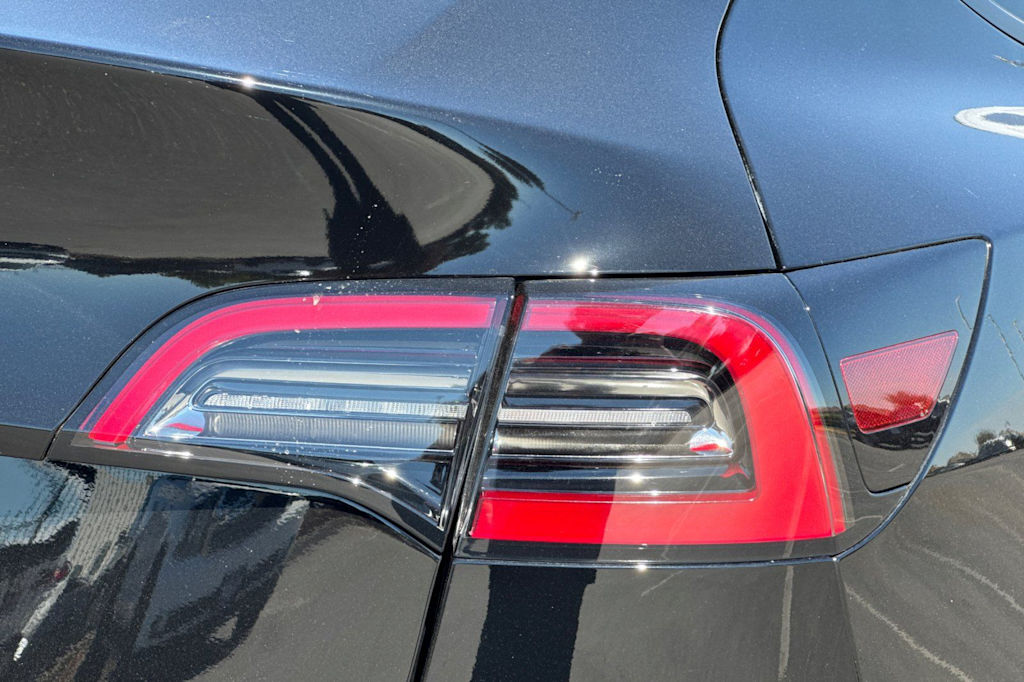 Thumbnail: 2024 Tesla Model Y - 28