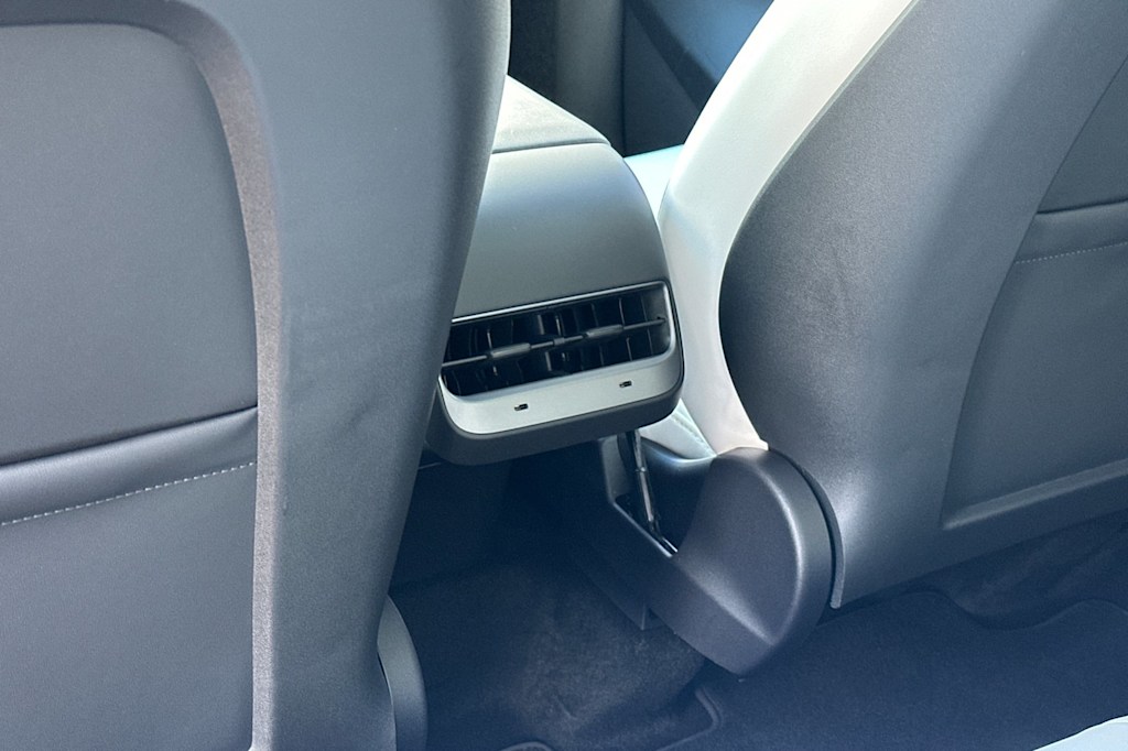 Thumbnail: 2025 Tesla Model Y - 20