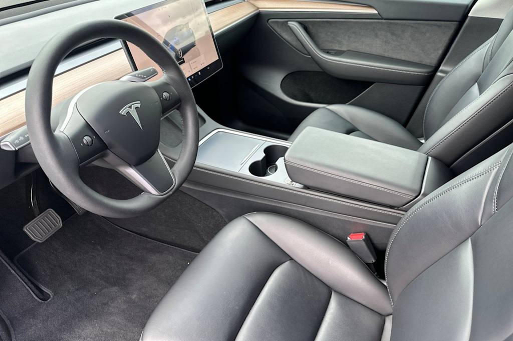 Thumbnail: 2023 Tesla Model Y - 9