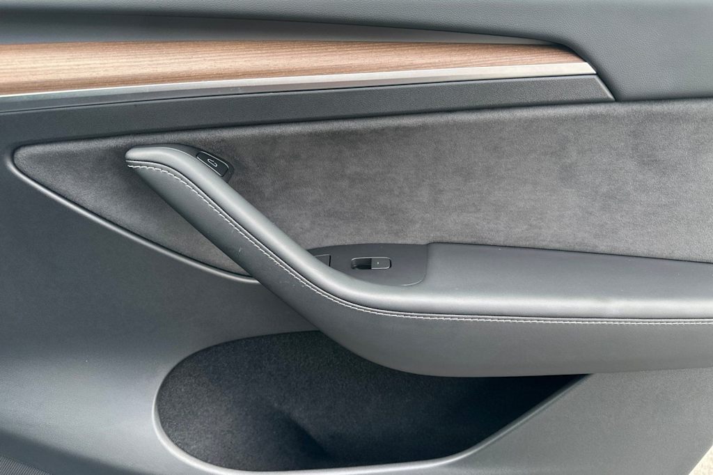 Thumbnail: 2023 Tesla Model Y - 22