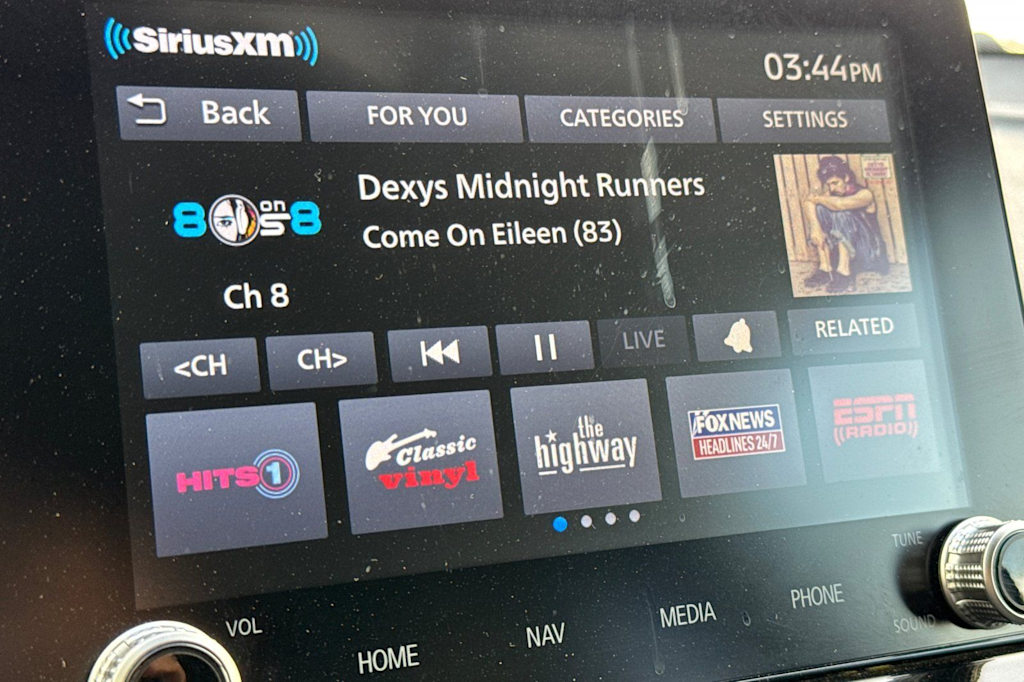 Thumbnail: 2024 Mitsubishi Eclipse Cross - 13