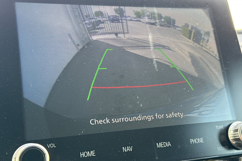 Thumbnail: 2024 Mitsubishi Eclipse Cross - 26