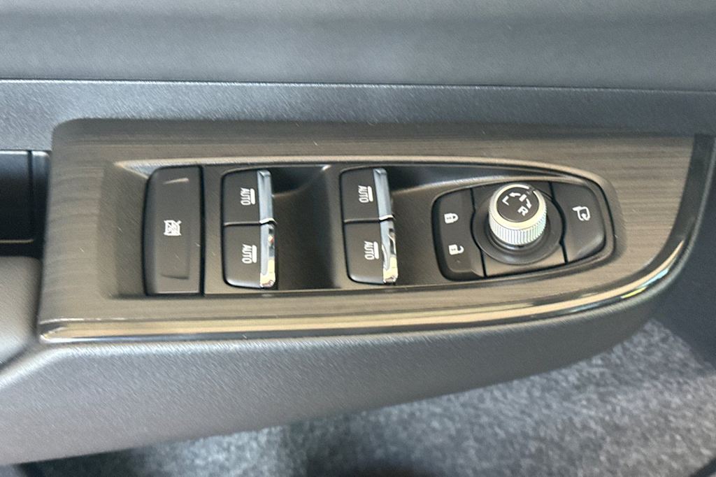 Thumbnail: 2026 Subaru Outback - 20