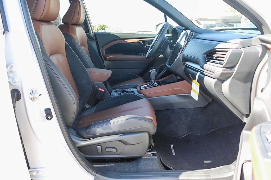 Thumbnail: 2025 Subaru Forester - 9