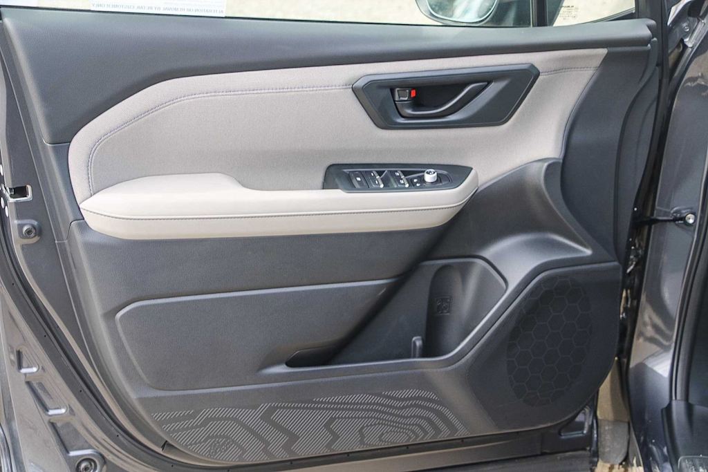 Thumbnail: 2025 Subaru Forester - 21