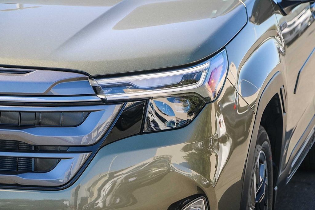 Thumbnail: 2025 Subaru Forester - 19