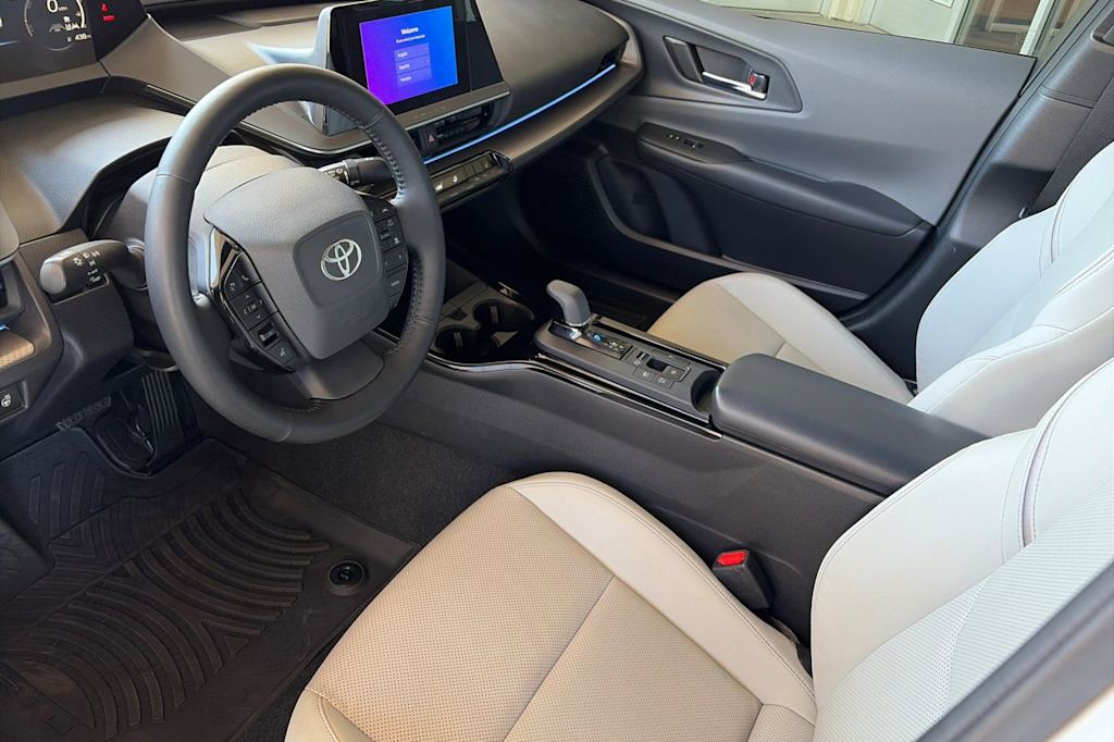 Thumbnail: 2023 Toyota Prius - 9
