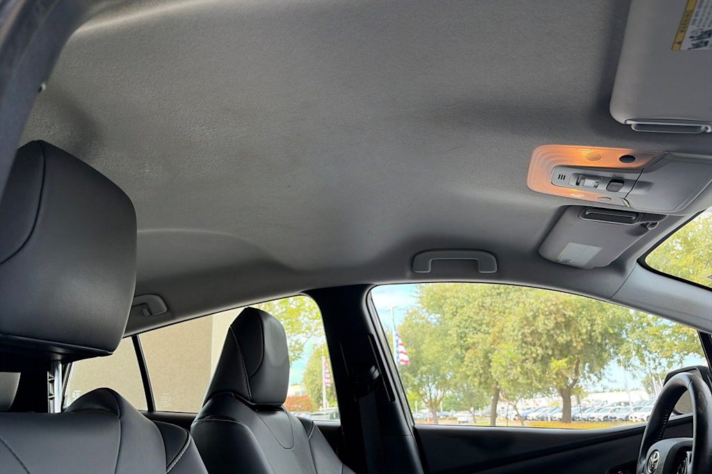 Thumbnail: 2021 Toyota Prius Prime - 22