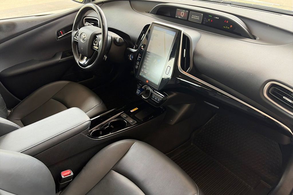 Thumbnail: 2021 Toyota Prius Prime - 11