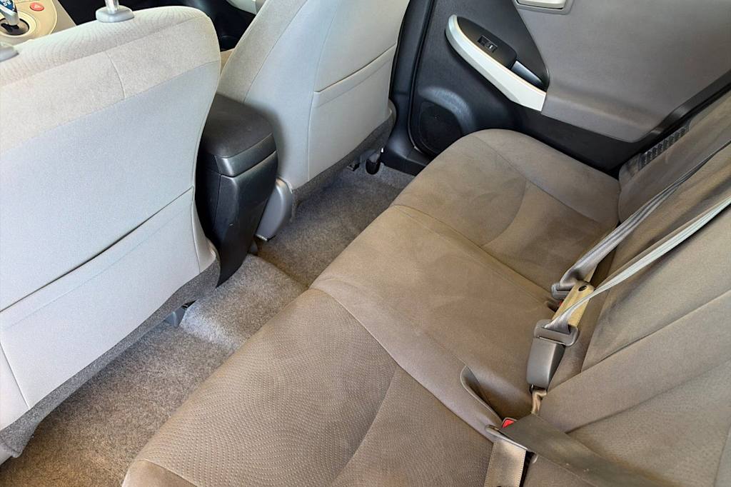Thumbnail: 2015 Toyota Prius - 10