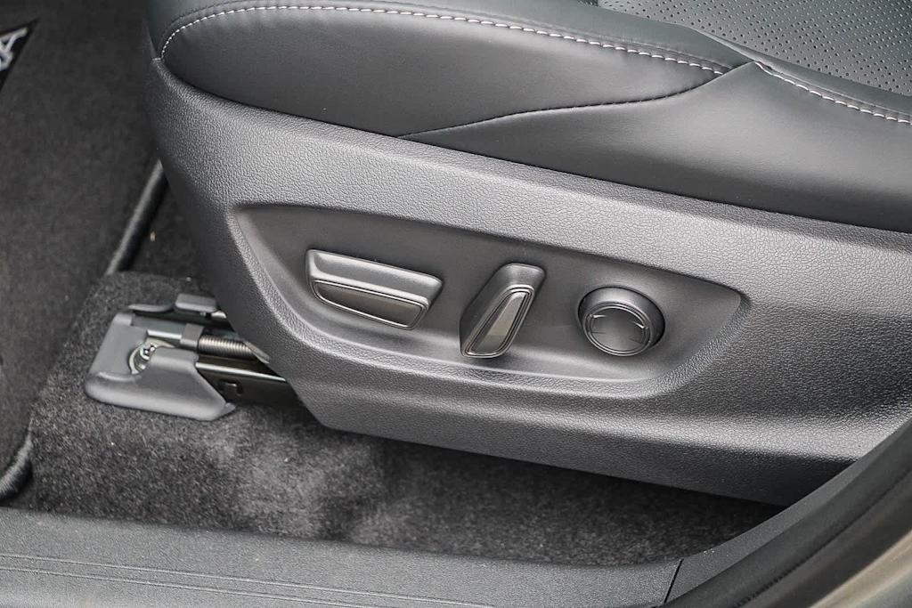 Thumbnail: 2026 Subaru Solterra - 23